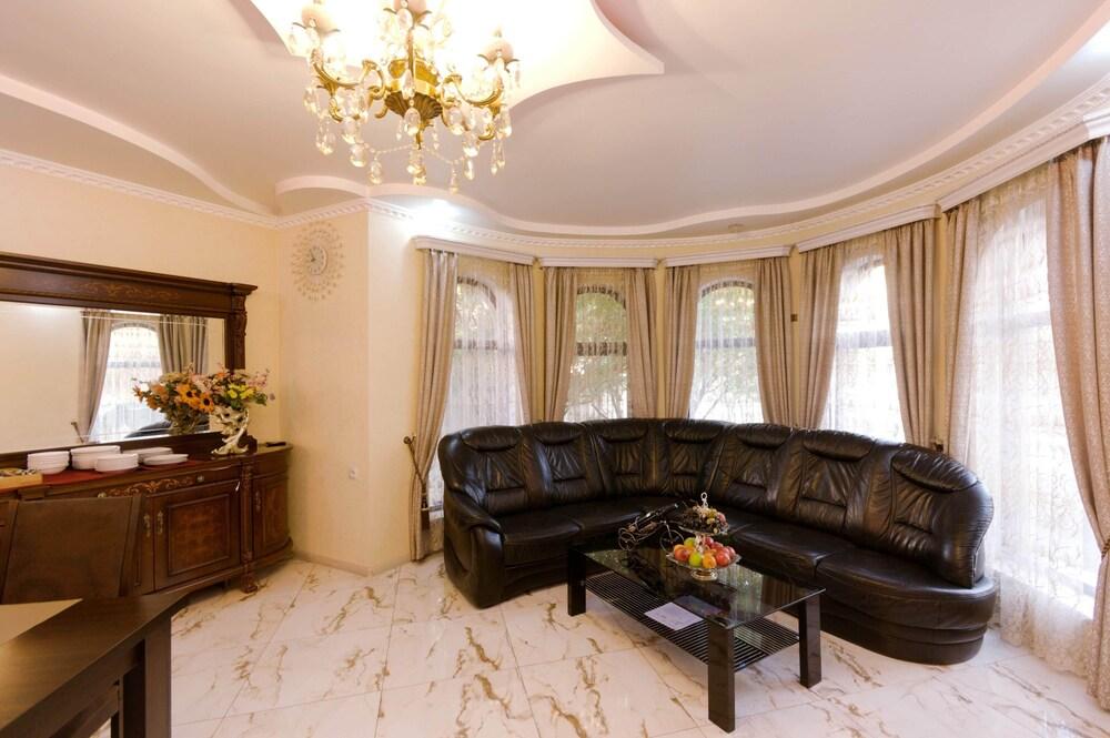 Villa Victoria Tbilisi Bagian luar foto
